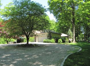 100 Kitchawan Rd, Pound Ridge, NY 10576