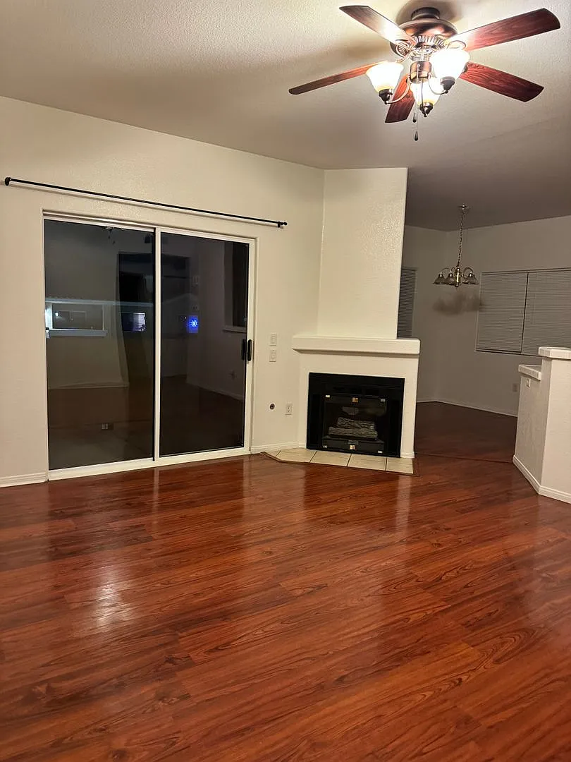 2-bedroom unit with a Pool View!! — Photo 2