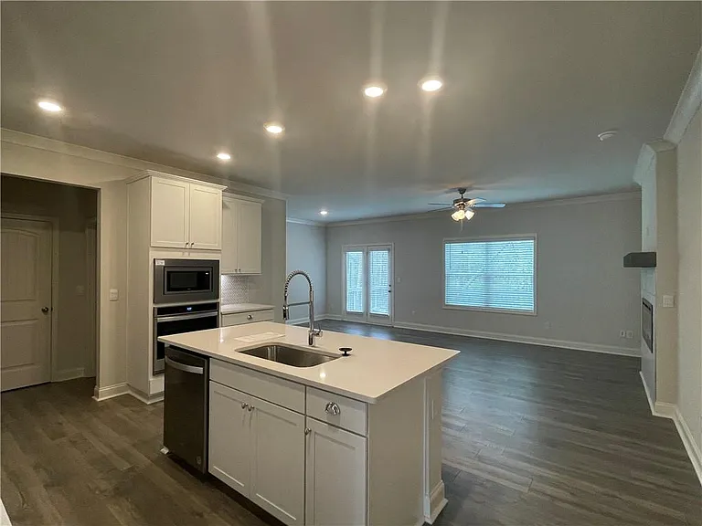 3483 Monarch Ave — Photo 3