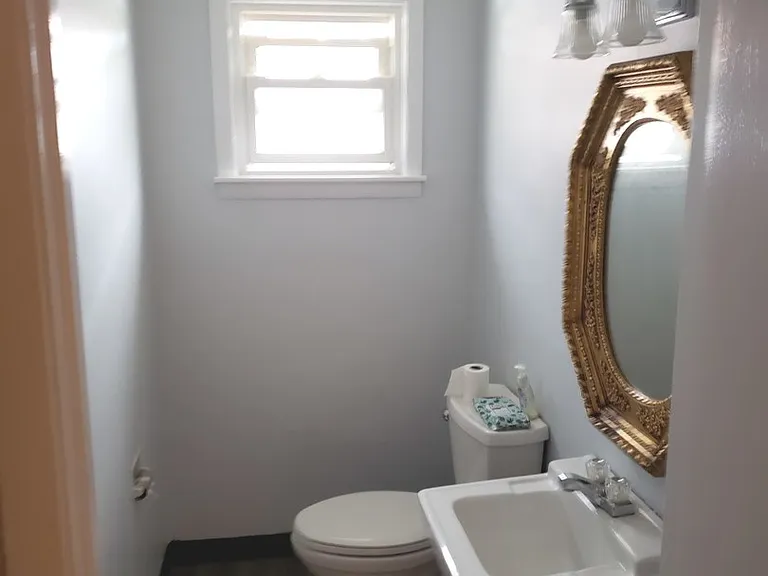 908 Greenbrier Rd #908 — Photo 6