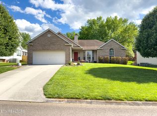 7216 Ashburton Dr, Knoxville, TN 37909