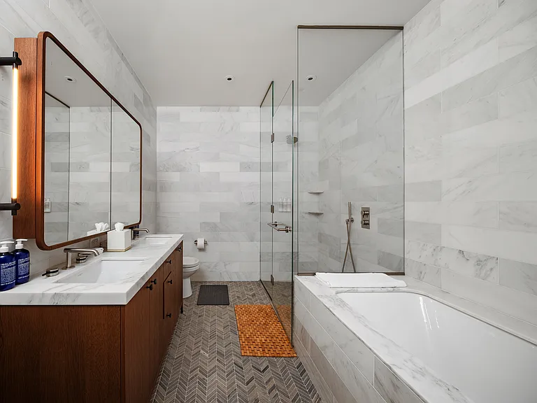 180 Front St #18B — Photo 29