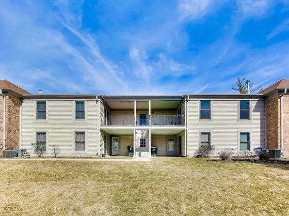 1760 Bristol Walk APT F, Hoffman Estates, IL 60169