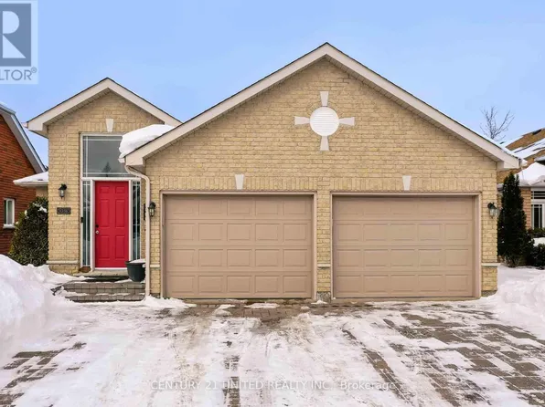 1358 Haggis Dr #2, Peterborough, ON K9K 2S7