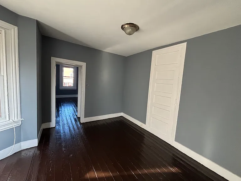 136--138 Stanbridge St #5 — Photo 2