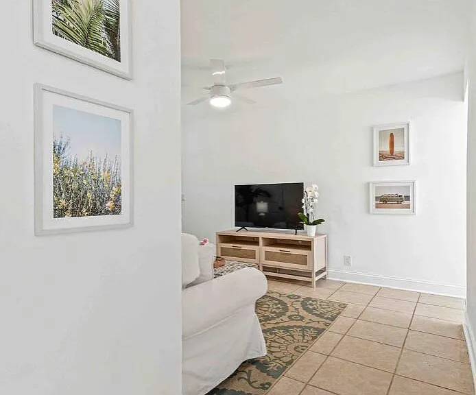 427 Conniston Rd #B — Photo 2