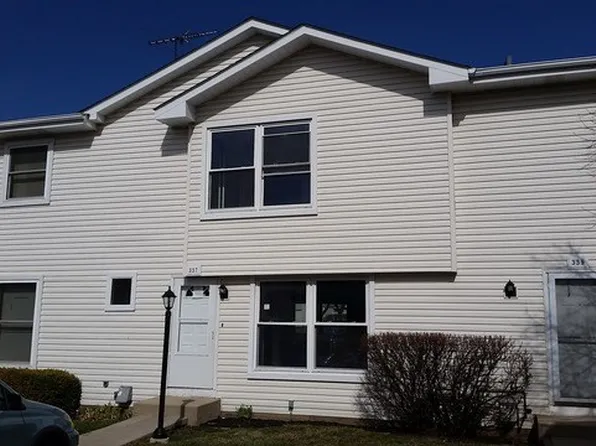 337 Peppertree Ln, Aurora, IL 60504