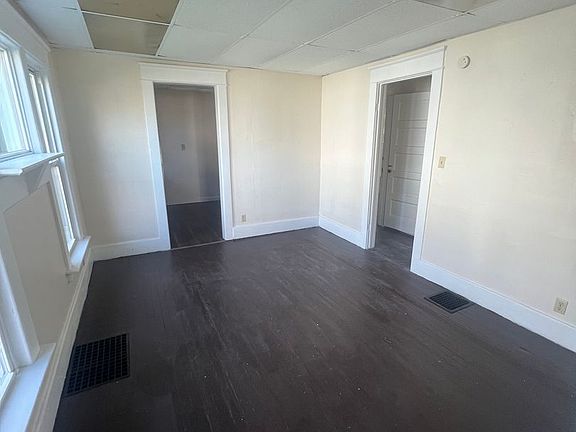 4th image of 315-17 Poplar St #1