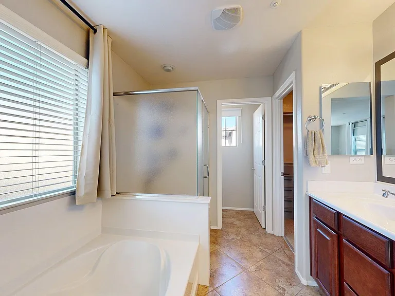 3272 E Meadowview Dr — Photo 21