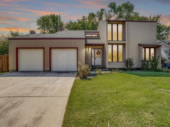 1733 S Cranbrook Ct, Wichita, KS 67207