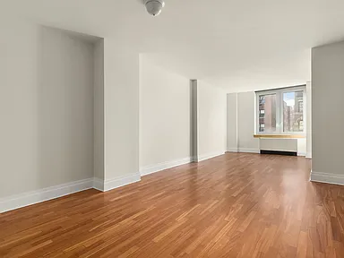 茶 LE st The Seville at 300 E 77th St - Manhattan, NY | Compass