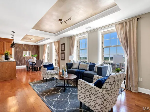 232 N Kingshighway Blvd APT 1201, Saint Louis, MO 63108