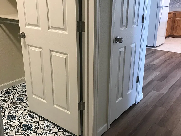 1296 Lake Cir #13H — Photo 5