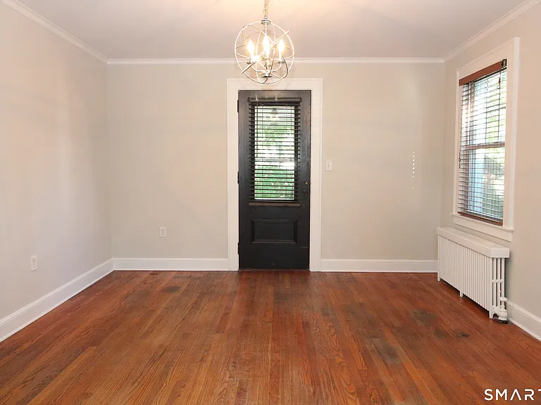 53 Lilac Ave — Photo 5