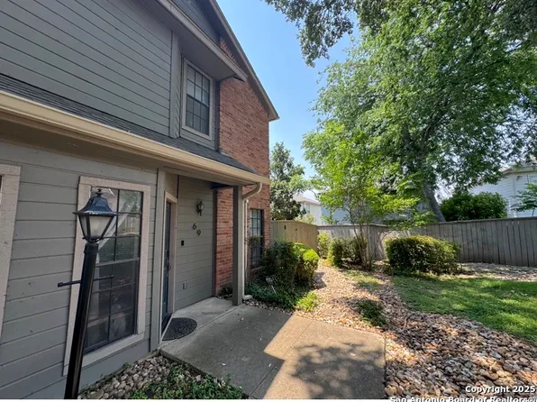 69 Chapel Hill Cir #69, San Antonio, TX 78240