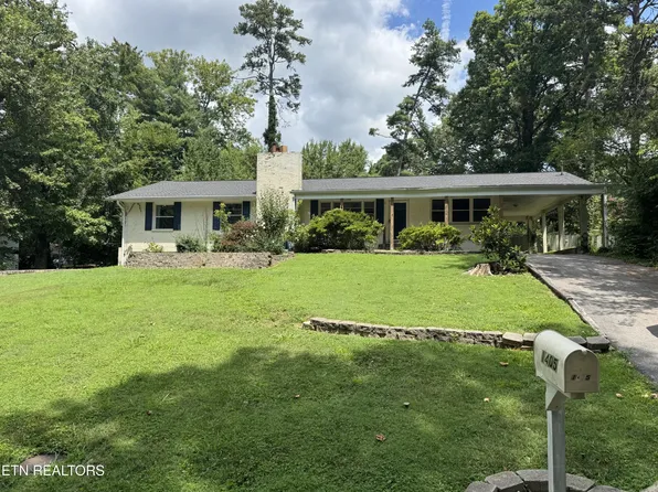 1405 Woodcrest Dr, Knoxville, TN 37918