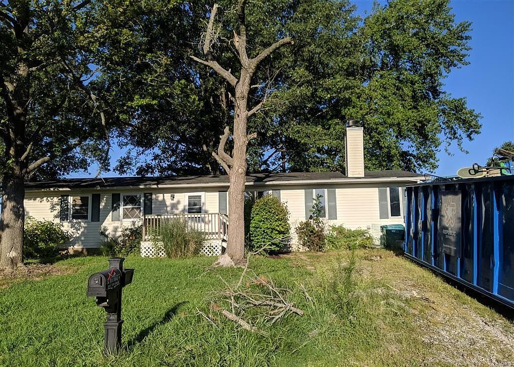 109 N Saint Johns Dr, Smithton, IL 62285 Zillow