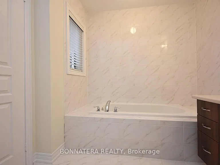 462 Terrace Way — Photo 15