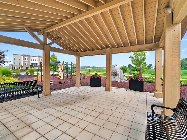 17362 Ackerson Blvd — Photo 31