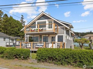 170 N Sunset Dr, Camano Island, WA 98282