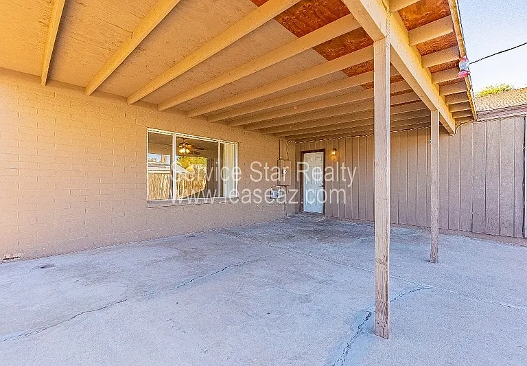 532 W Dublin St — Photo 39