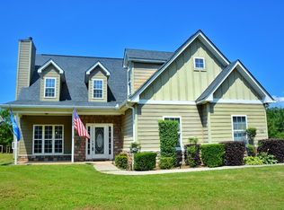 105 Natures Pointe Trl, Carrollton, GA 30117