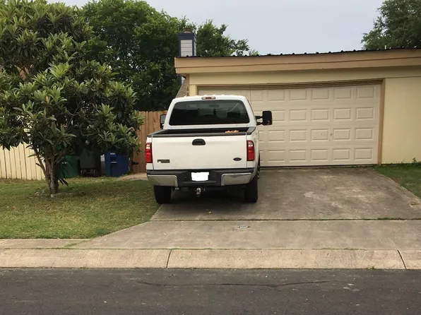 6818 Arbor Springs Dr, San Antonio, TX 78249