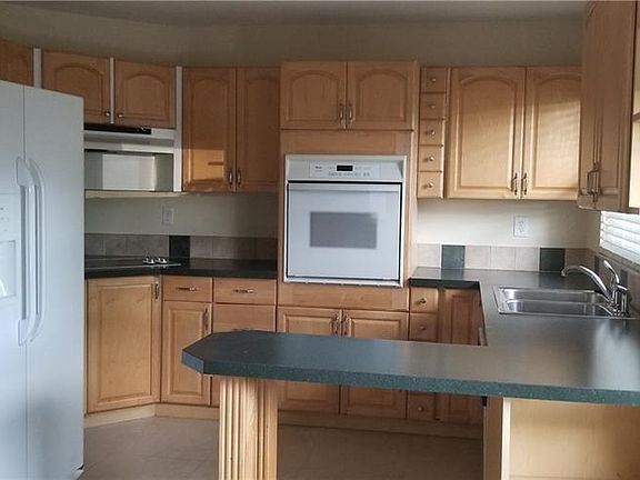 3rd image of 1440 Lawnwood Ct