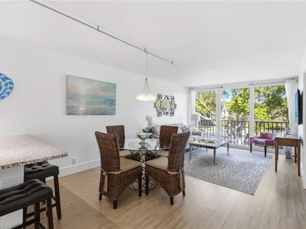 416 Broad AVE S #H416, NAPLES, FL 34102