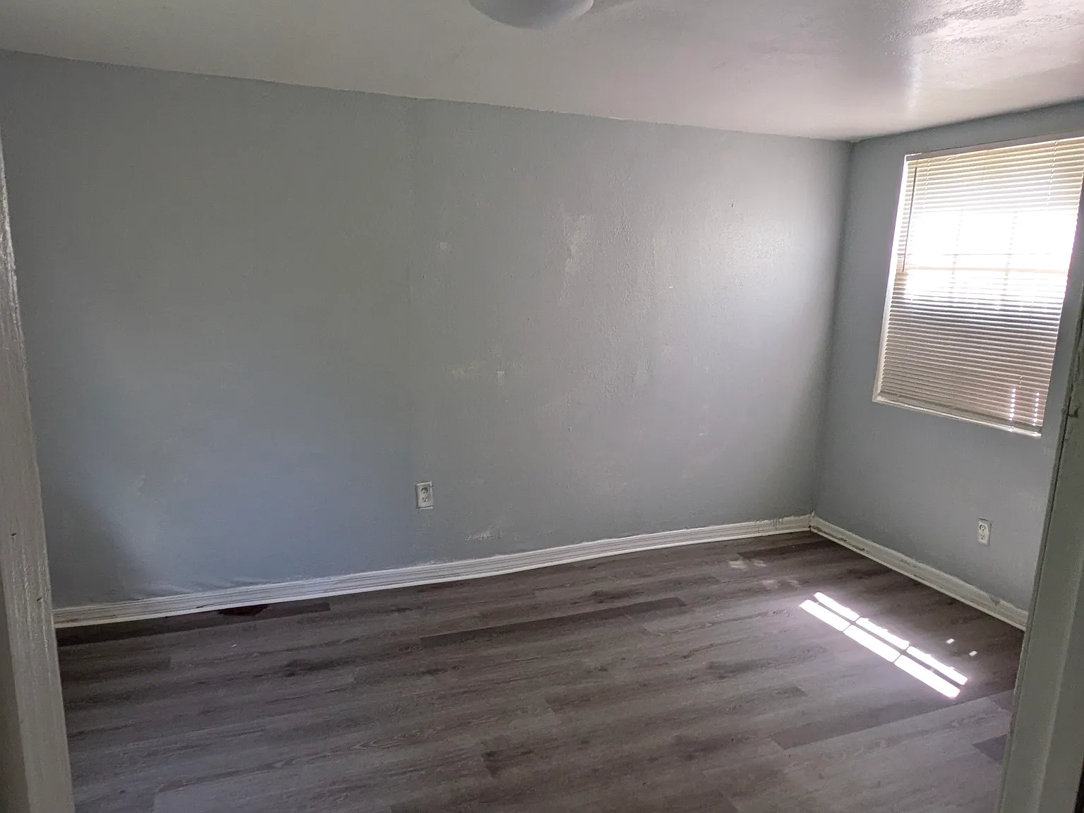 3 bed, 734 sqft, $1,700 — Photo 3