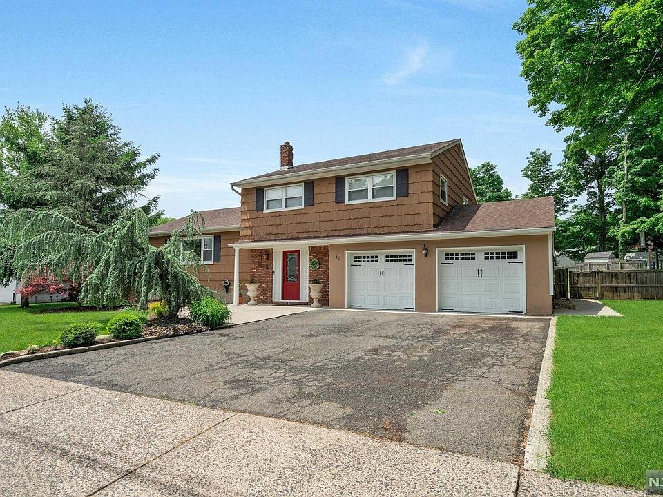 1st image of 15 Demund Ln