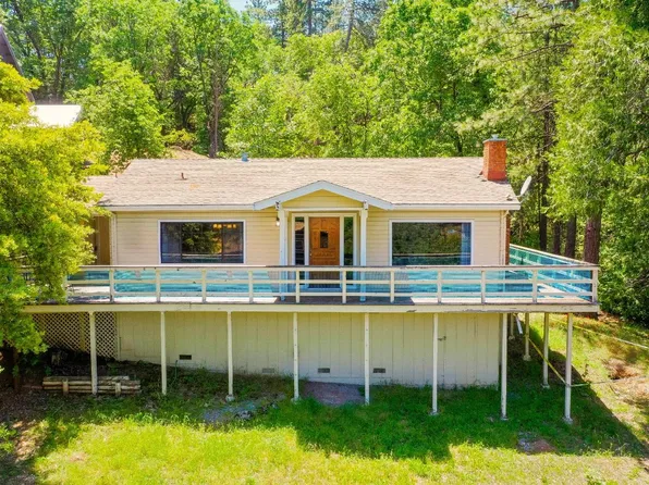 5776 Silver Saddle Dr, Hathaway Pines, CA 95233