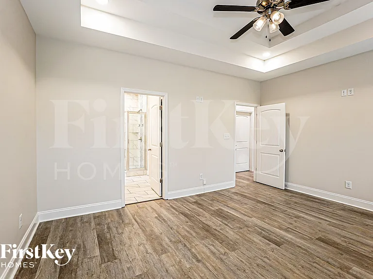 1025 Shirley Dr — Photo 11