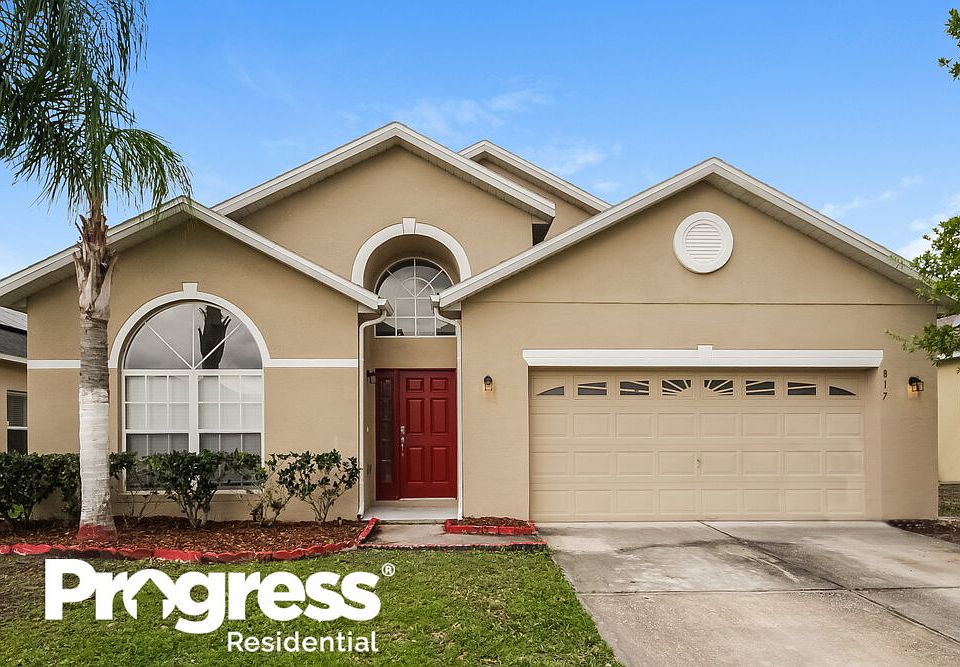 1st image of 817 Hacienda Cir