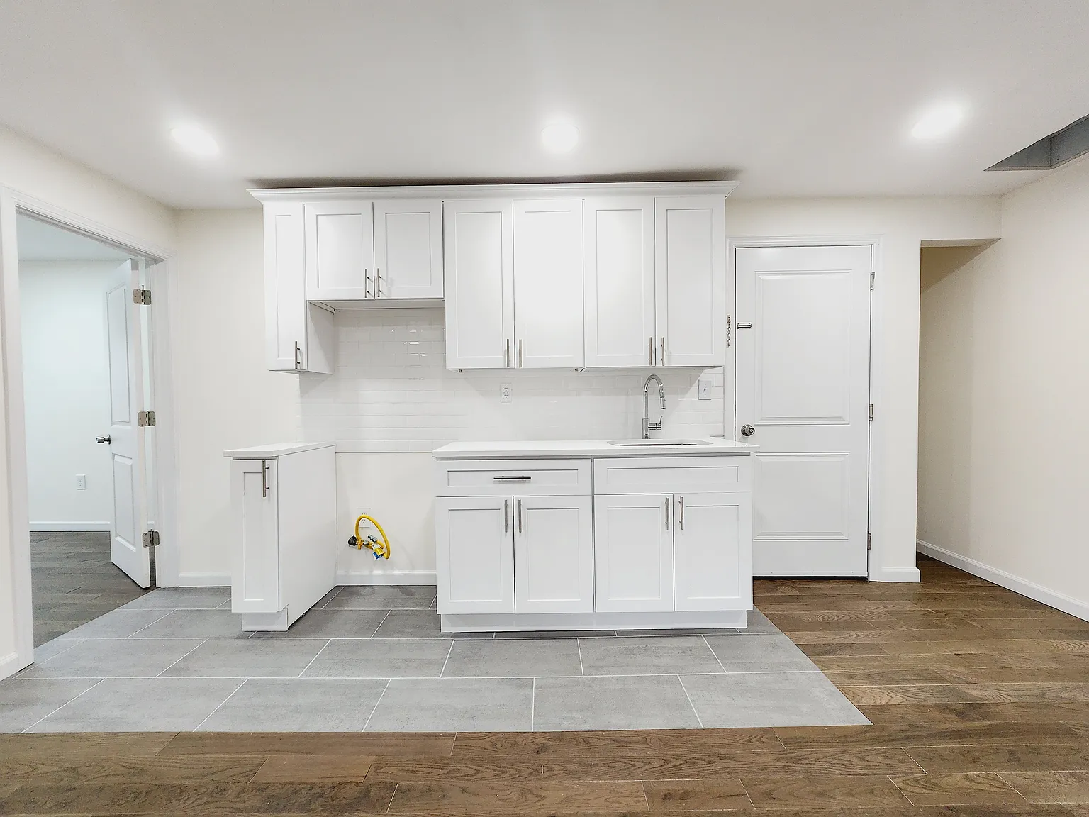 4 bed, 1200 sqft, $2,700 — Photo 3