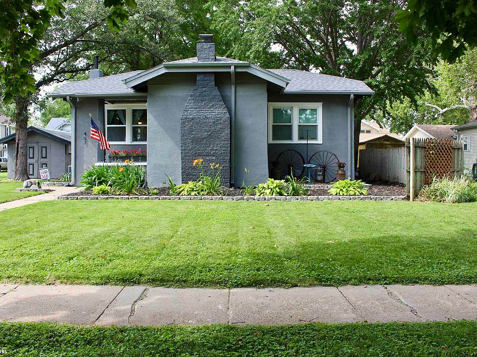 1st image of 407 6th St