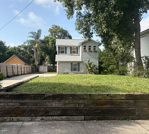 2nd image of 1900 Staunton Ave #B