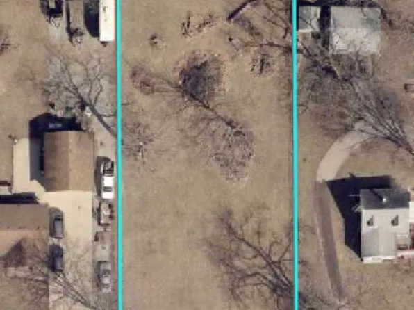 Phillips Ave, Evansdale, IA 50707