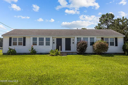 332 Starling St Photo 1