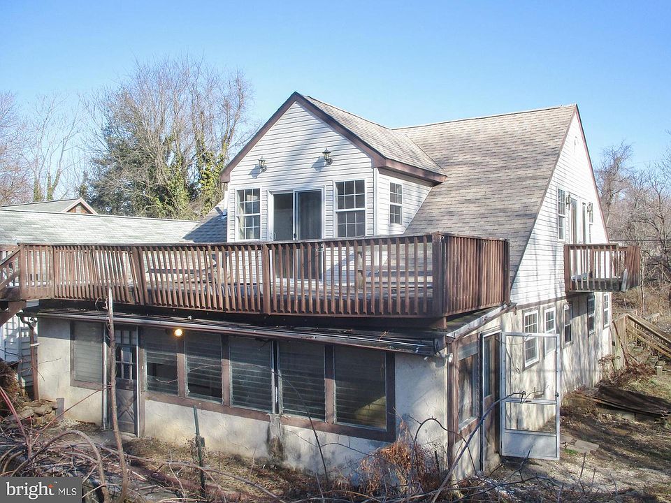 1st image of 159 Park Dr