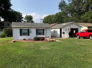 415 W Oak St, Millstadt, IL