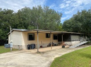 211 Janet Ave, Interlachen, FL 32148