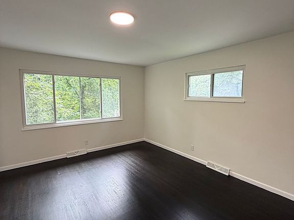 2nd image of 2376 Westwood Dr
