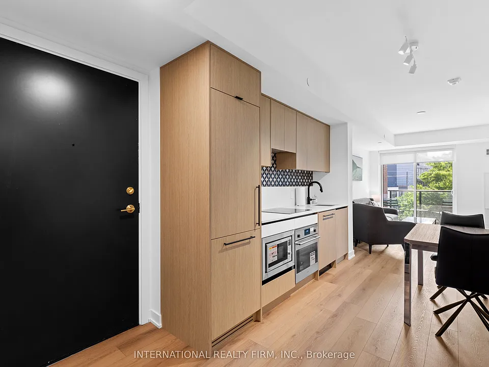 5 Lakeview Ave #409