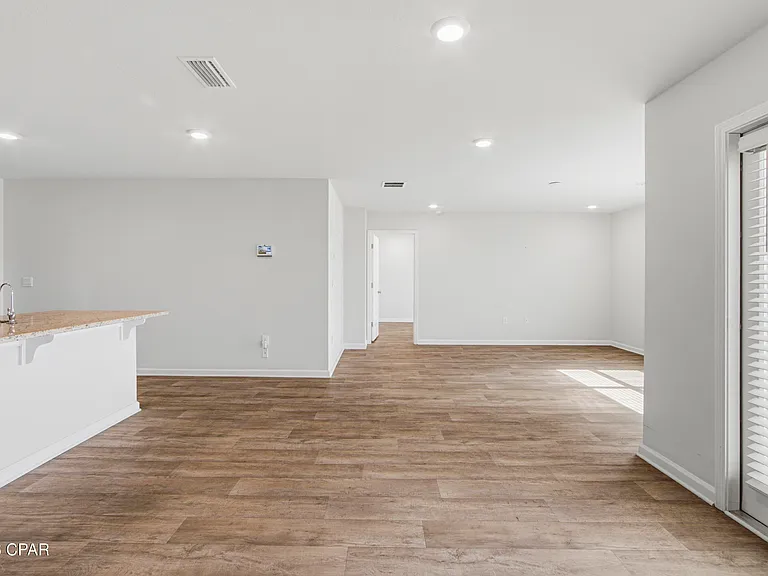 256 Ryder Ln — Photo 5