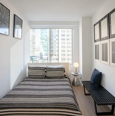 Rented by Greystar | media 22