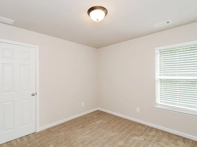 121 Danville Trl — Photo 16