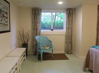 186 White St, S Burlington, VT 05403