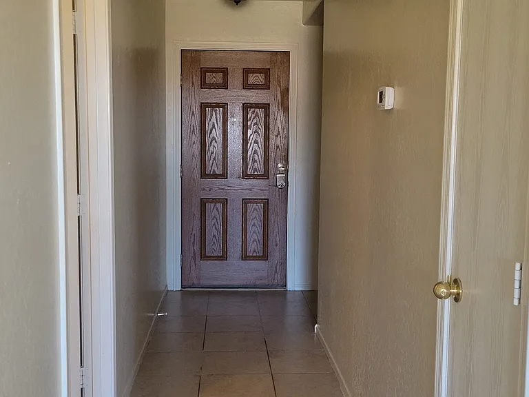 2040 E Shetland Dr — Photo 5
