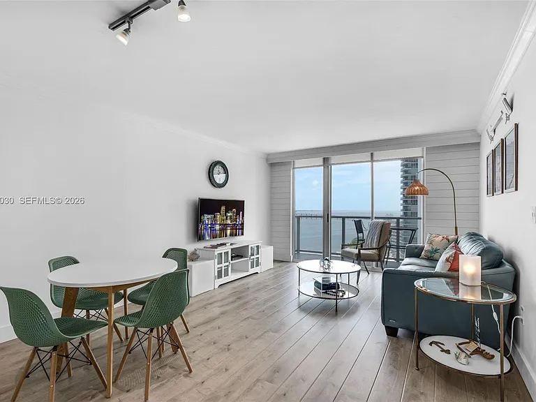 1155 Brickell Bay Dr #2007 — Photo 3